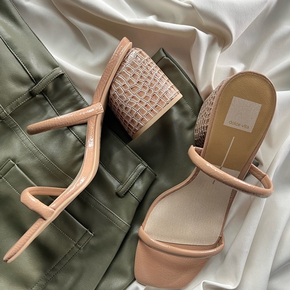 NWT Dolce Vita Block Heels - Picture 1 of 5